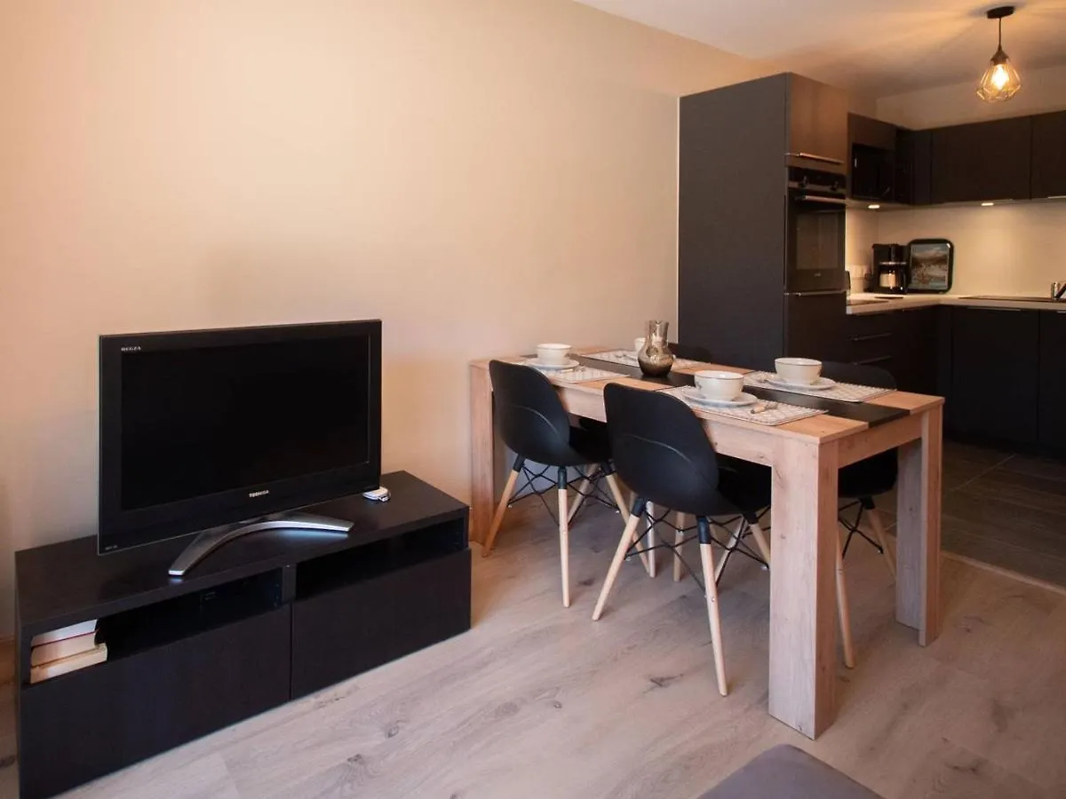 Charmant T2 Avec Parking A Valmorel - Fr-1-291-867 Apartment